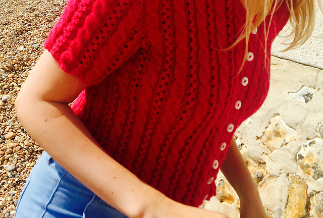 Cropped Cable Cardi