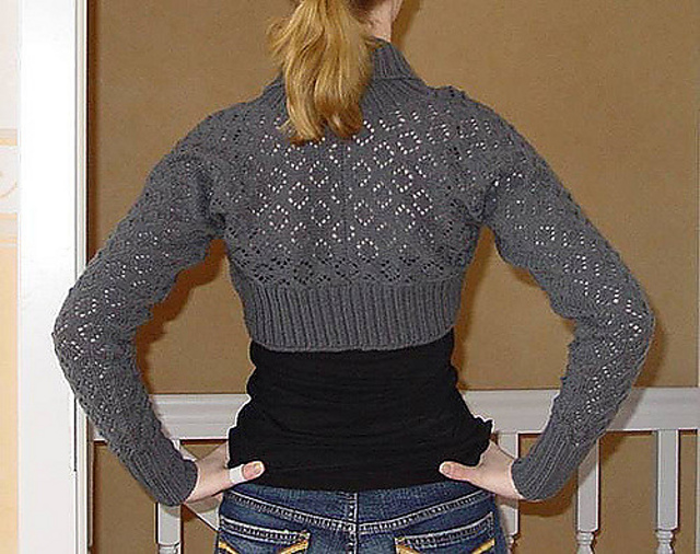 08 Bolero with Lace Pattern