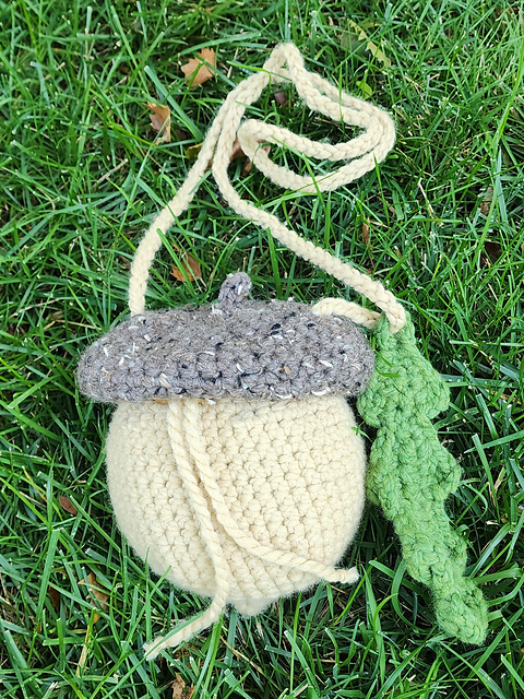 Oak Forager Crossbody Bag