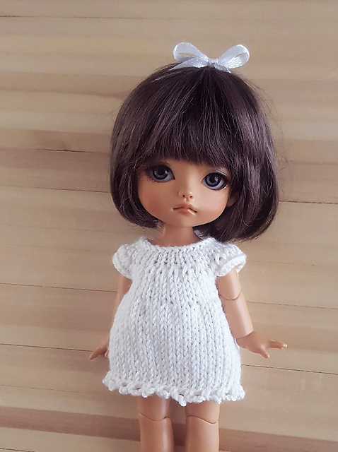Butterfly dress for tiny BJD
