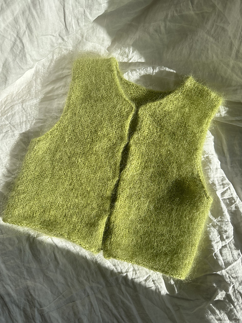 Ravelry: Minou Vest pattern by Mitzo Fritz
