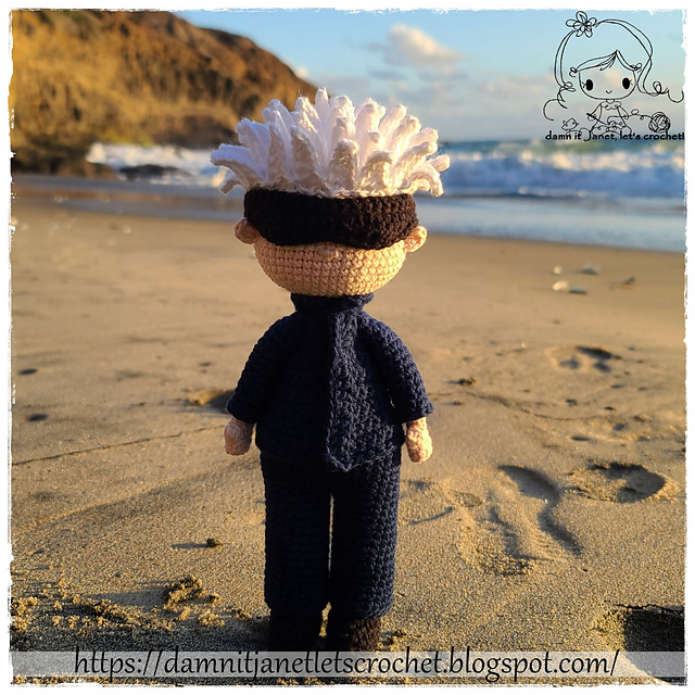 Satoru Gojo Plushie (Jujutsu Kaisen)