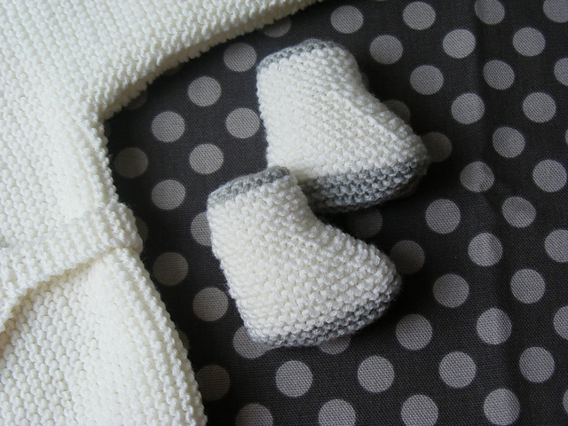 Petits cashmere - 2. Chaussons point mousse