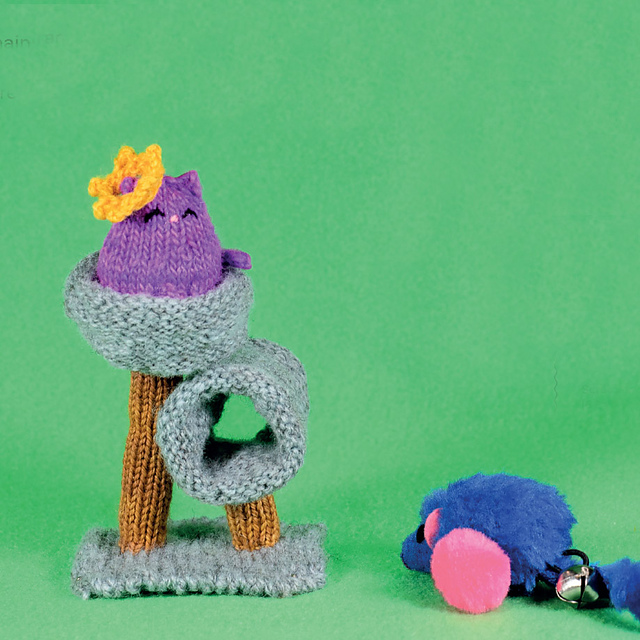 Scratching Post Royalty