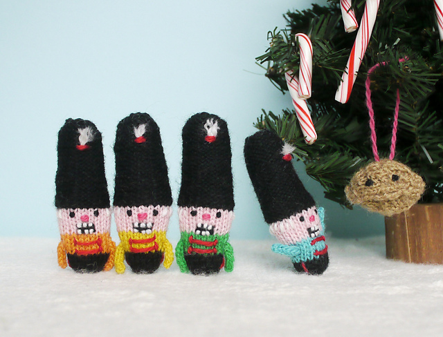 Teeny-Tiny Mochimochi Nutcrackers