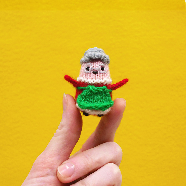 Teeny-Tiny Mochimochi Ms. Claus