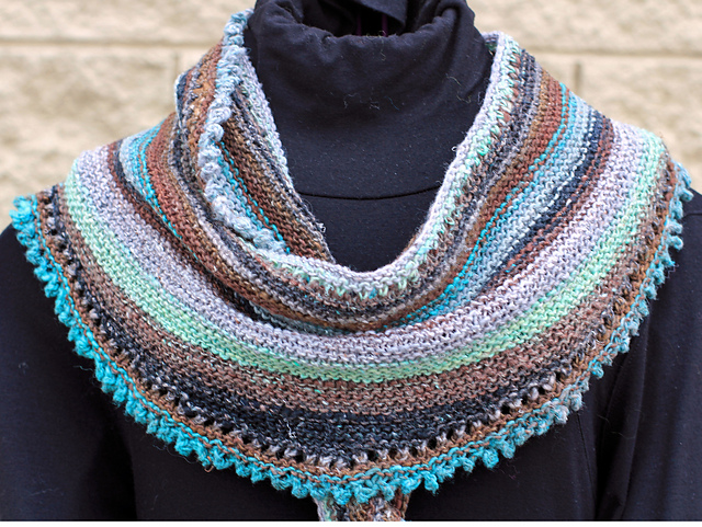 Perfectly Picot Shawlette