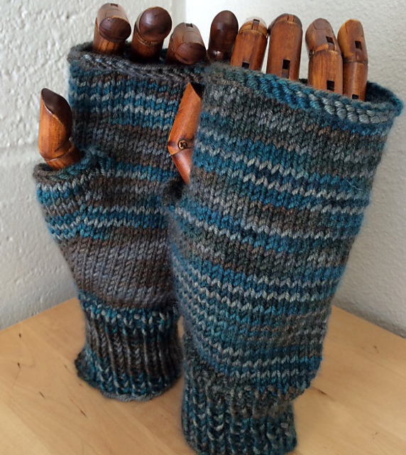 Hold my Hand Gauntlets