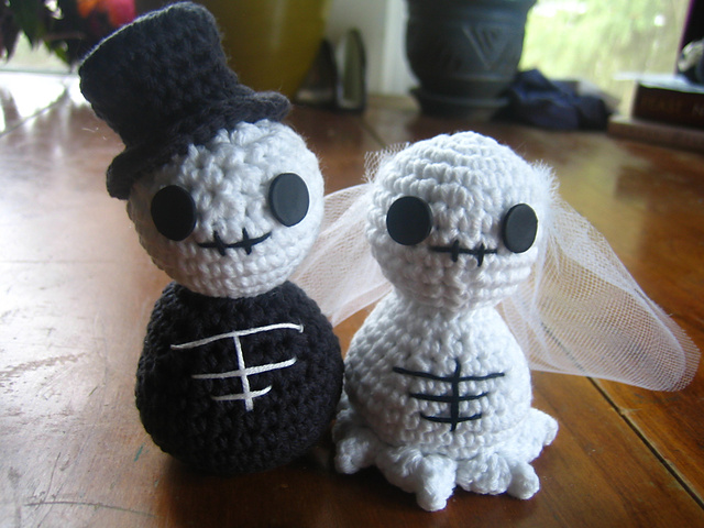 Skeleton Bride and Groom