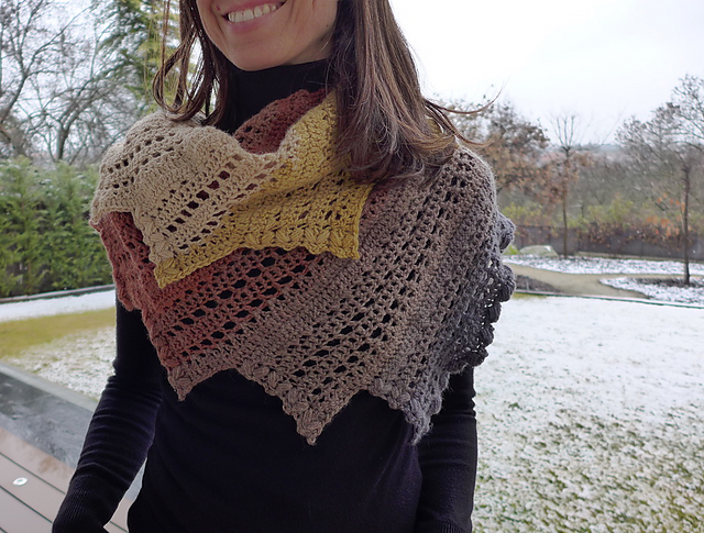 Dragon´s tail shawl Karina