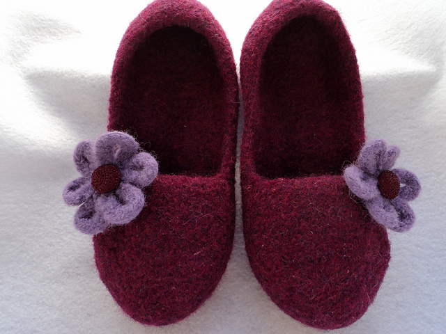 Little Girls Ballet Slipper with Flower