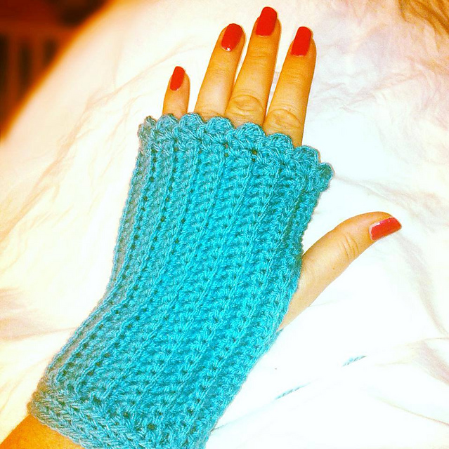 Camilla Wrist Warmers