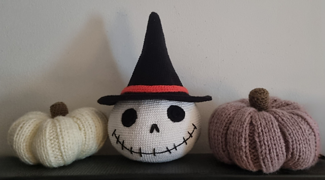 Spooky Skull Witch