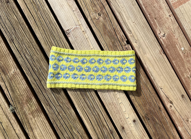 Blueberry Tart Cowl