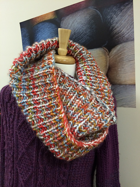 MY Katia Cowl