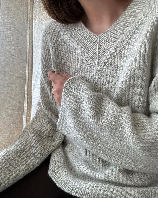 Ravelry: Chantal Sweater V-neck pattern by Moreca knit