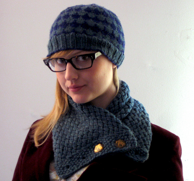 Capital Scarflette