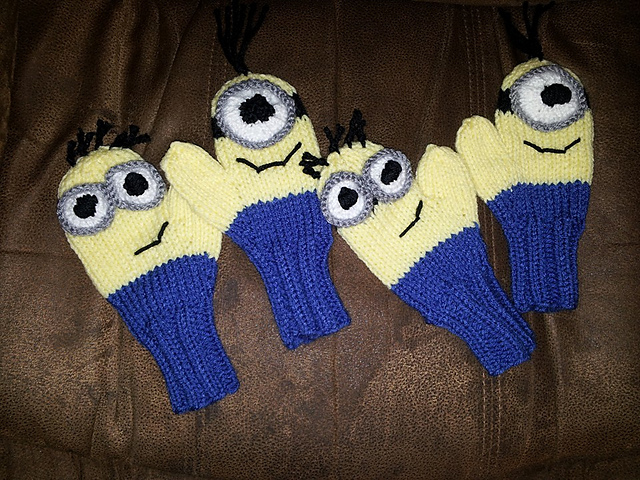 Minion Mittens