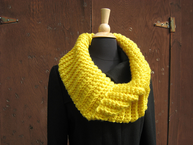Chunky City Cowl
