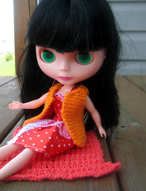 Garter Stitch Vest for Blythe, Bratz, Pullip dolls