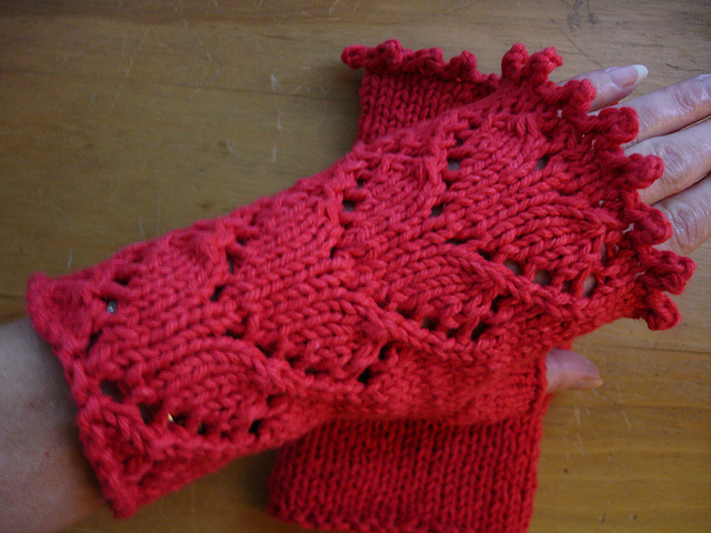 All Hearts Come Home Fingerless Mitts