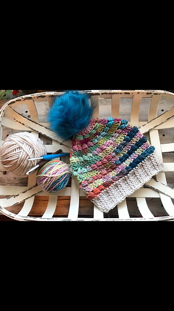 Bobbleround Hat