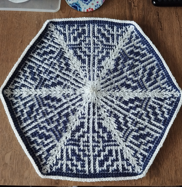 Hexagon Cross Roads