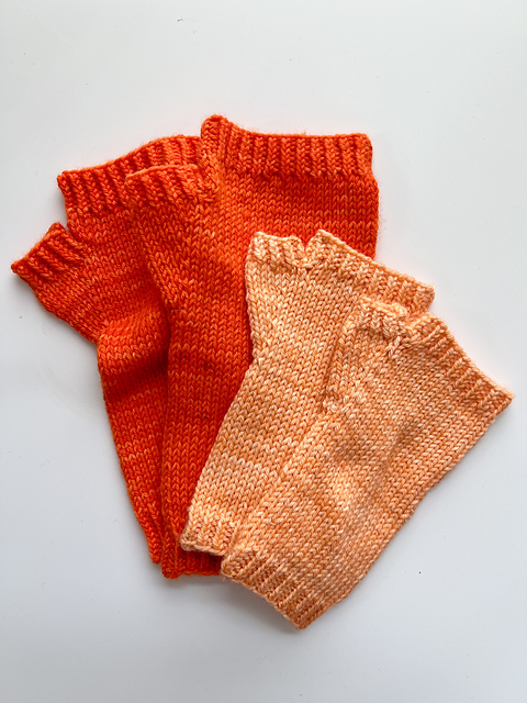 Base Doodle Fingerless Mitts 2