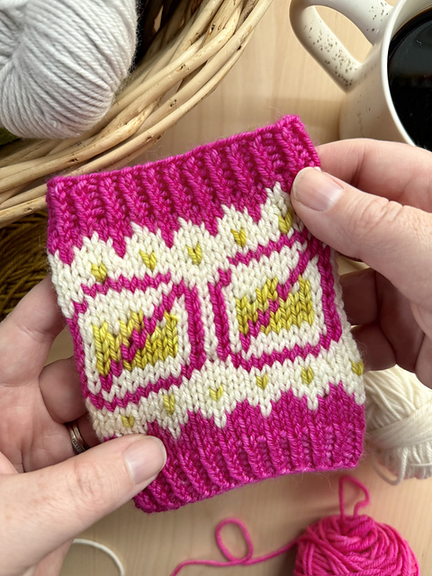 "No Kings" Doodle (Cup Cozy)