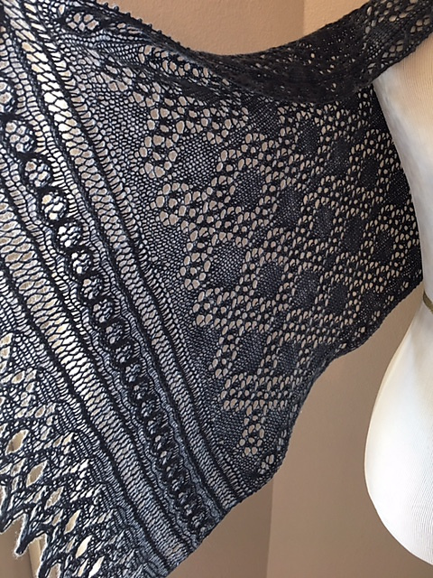 Gothica Lace Wrap