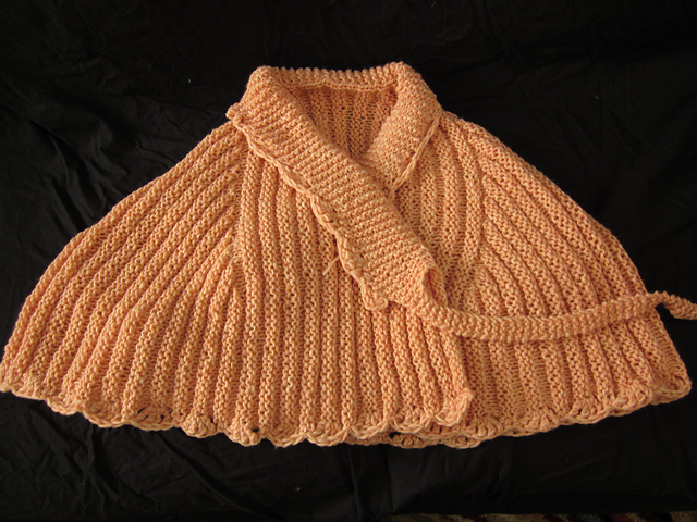 Wrap-Around Capelet