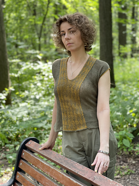 Trellis Hedge Tee
