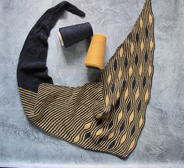 Wave shawl