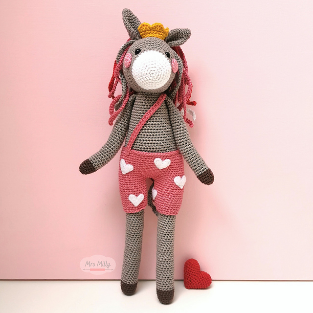 Polly the heart horse
