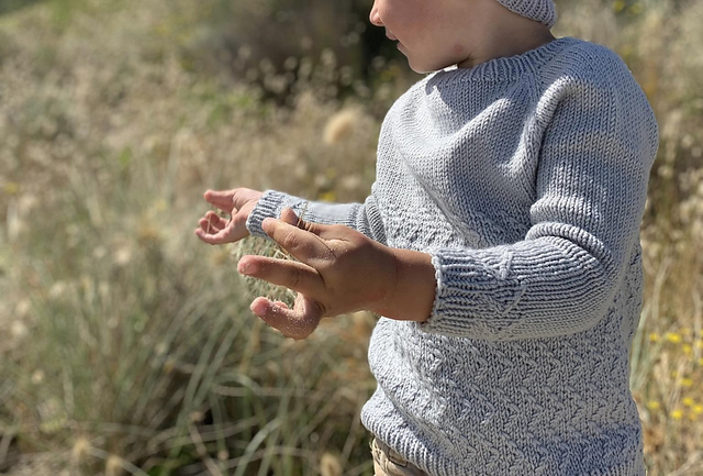 Twiggy Pullover
