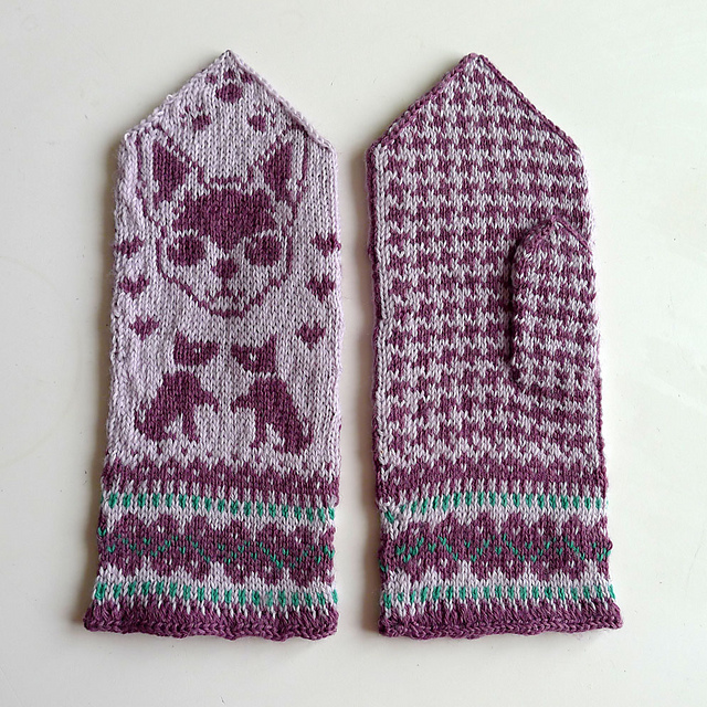 Tiny Dogs mittens