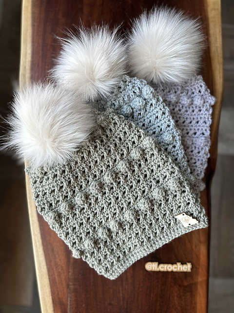 Exes & Oh's Springtime Slouch