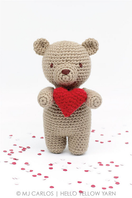 Little Valentine bear