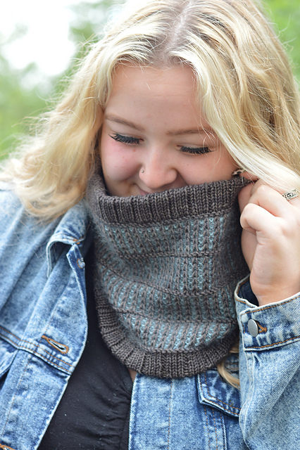 Slipped Rib Cowl