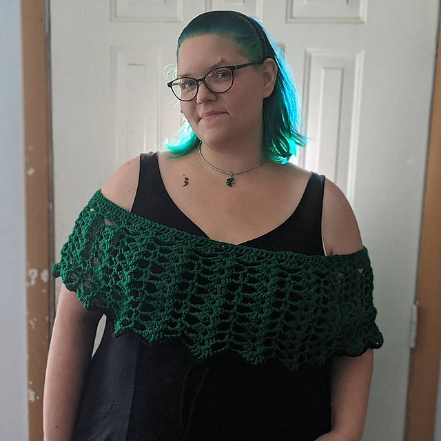 Cold-shoulder Ruffle