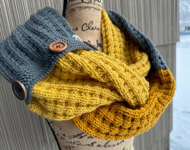 Waffle Knit Chunky Cowl