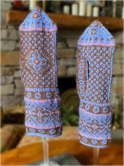 Encaustico Mittens