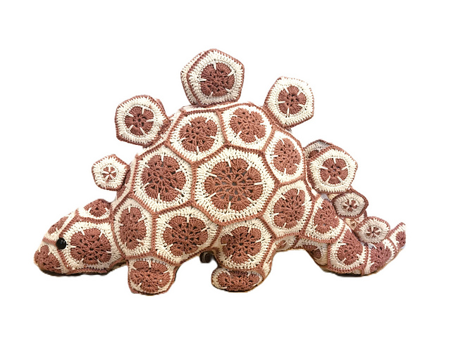 Granny Square Dino, Stegosaurus Kuscheltier