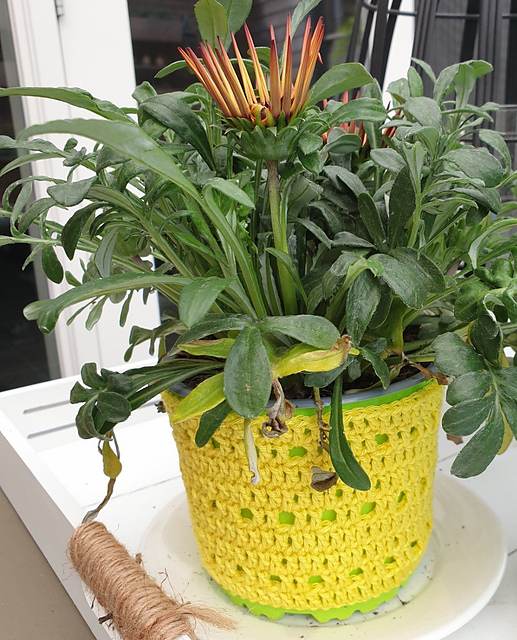 bloempot GEEL