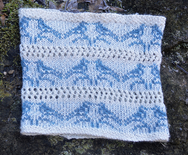 Lace and Birds Neck Warmer
