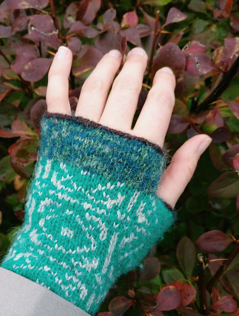 Fair Isle Hand Warmers