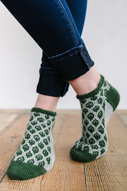 Wayfaring Leaves Ankle Socks