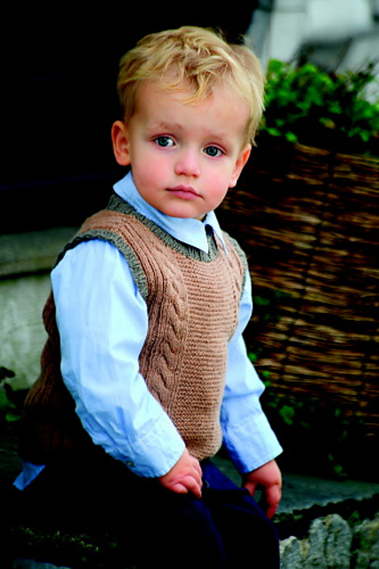 1201-05 Sleeveless sweater vest