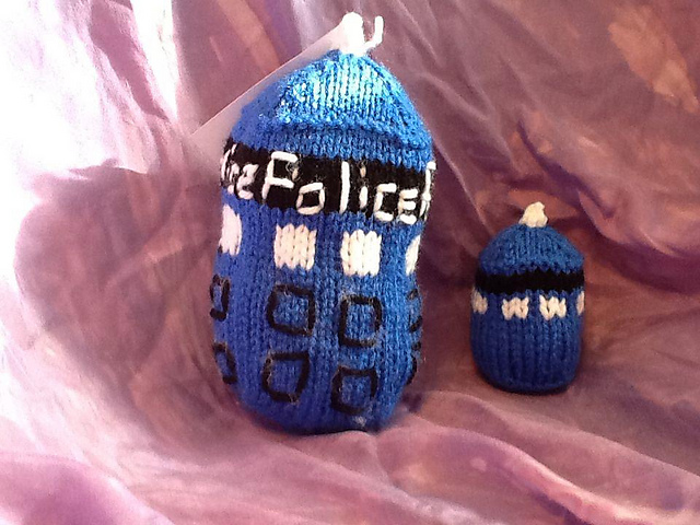 Tardis in 2 sizes