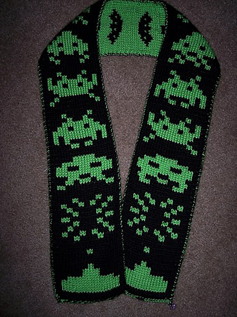 Old School Space Invaders Scarf